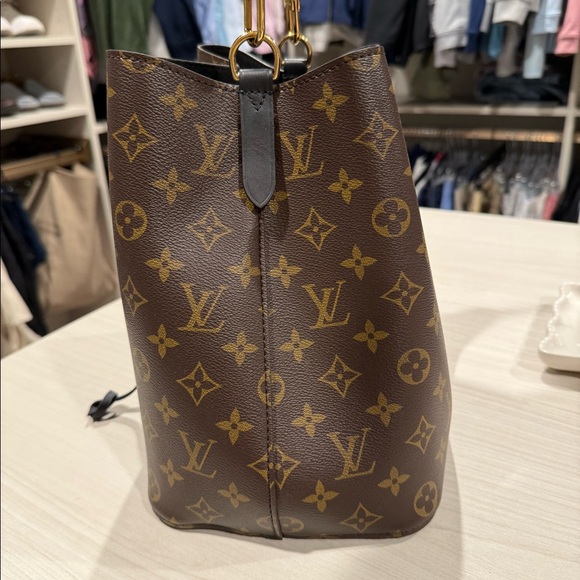 Louis Vuitton NeoNoe bucket bag - Picture 6 of 8
